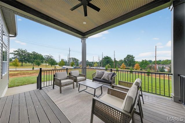 11906 Santino Court, Creve Coeur, MO 63141