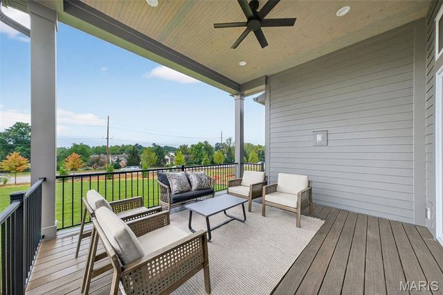 11906 Santino Court, Creve Coeur, MO 63141