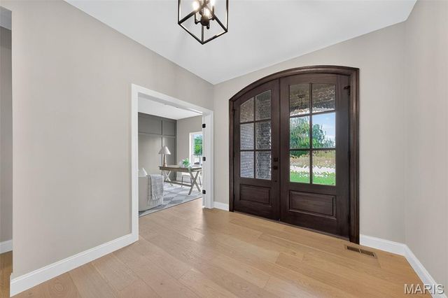 11906 Santino Court, Creve Coeur, MO 63141