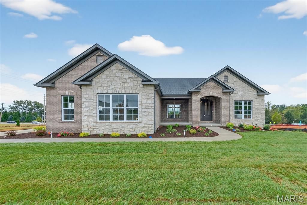 11906 Santino Court, Creve Coeur, MO 63141