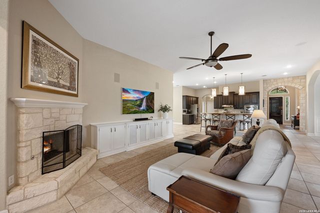 8502 Nichols Rim, Boerne, TX 78015