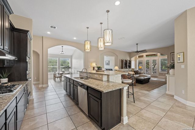 8502 Nichols Rim, Boerne, TX 78015