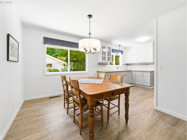657 S SCHOONER CREEK Rd, Lincoln City, OR 97367