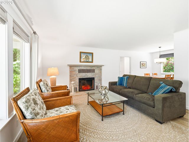 657 S SCHOONER CREEK Rd, Lincoln City, OR 97367
