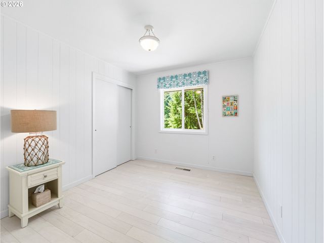 657 S SCHOONER CREEK Rd, Lincoln City, OR 97367