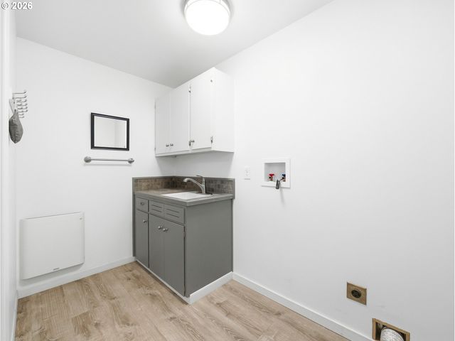 657 S SCHOONER CREEK Rd, Lincoln City, OR 97367