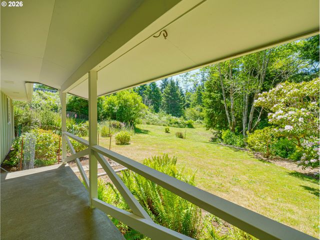 657 S SCHOONER CREEK Rd, Lincoln City, OR 97367