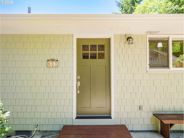 657 S SCHOONER CREEK Rd, Lincoln City, OR 97367