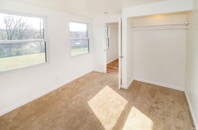 5213 Warren Drive, Evansville, IN 47711