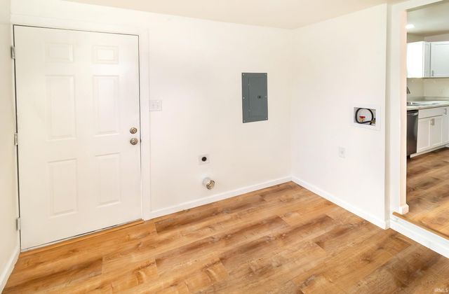 5213 Warren Drive, Evansville, IN 47711