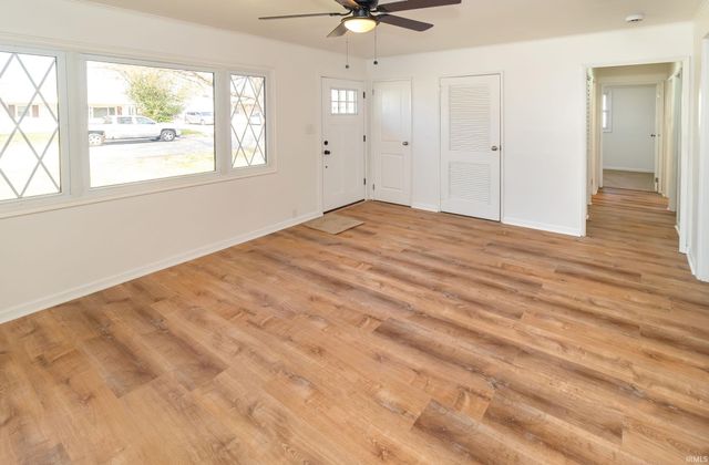 5213 Warren Drive, Evansville, IN 47711