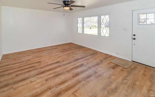 5213 Warren Drive, Evansville, IN 47711