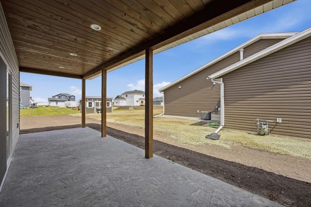 4312 23rd Avenue S, Moorhead, MN 56560