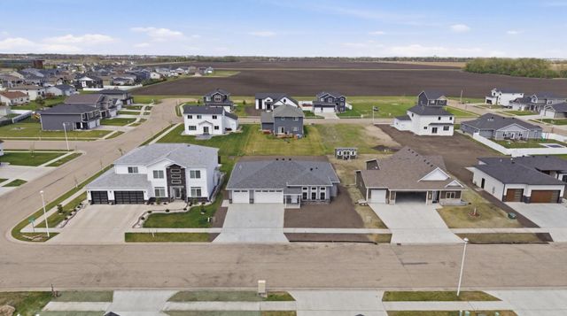 4312 23rd Avenue S, Moorhead, MN 56560