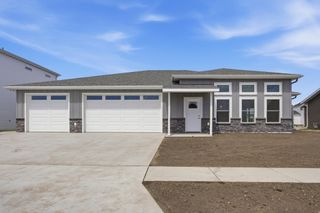 4312 23rd Avenue S, Moorhead, MN 56560