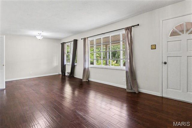 11706 Doverhill Drive, Sunset Hills, MO 63128