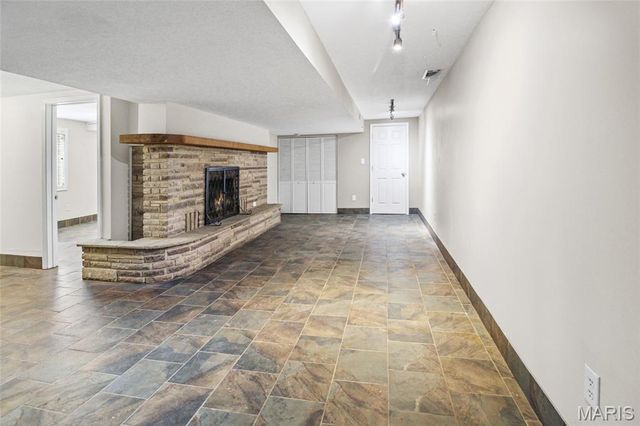 11706 Doverhill Drive, Sunset Hills, MO 63128