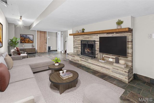 11706 Doverhill Drive, Sunset Hills, MO 63128