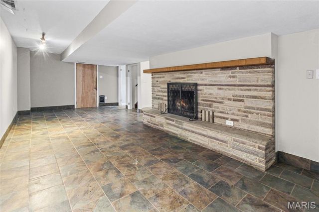 11706 Doverhill Drive, Sunset Hills, MO 63128