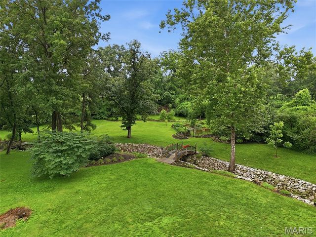 11706 Doverhill Drive, Sunset Hills, MO 63128