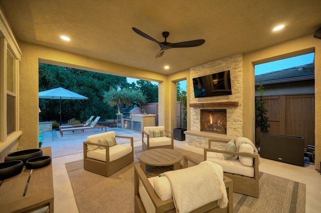 6529 Goya Way, El Dorado Hills, CA 95762