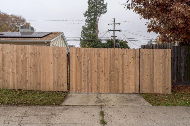 2605 Cypress Ave, Stockton, CA 95207