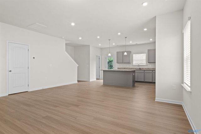 7208 Fox Glen Circle SE, Owens Cross Roads, AL 35763