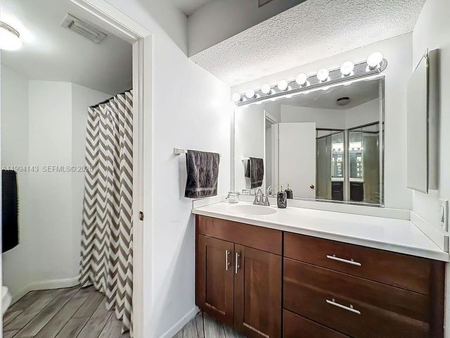 10401 W Broward Boulevard 302, Plantation, FL 33324
