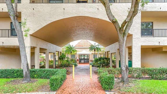 10401 W Broward Boulevard 302, Plantation, FL 33324