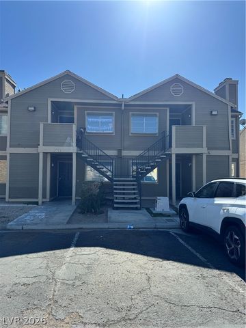 2732 Alicialynn Way, Las Vegas, NV 89121