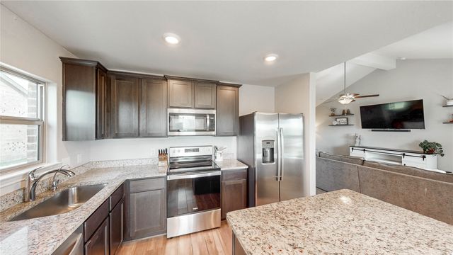 148 Cattlemans Creek Road W, Newark, TX 76071
