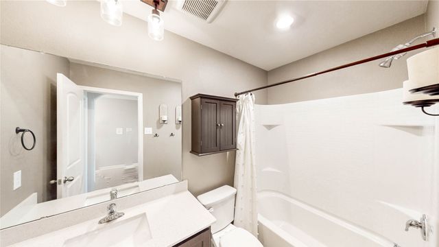 148 Cattlemans Creek Road W, Newark, TX 76071