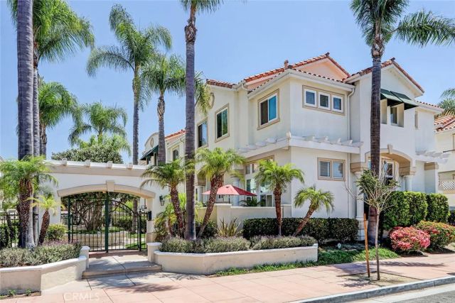 1516 Cravens, Torrance, CA 90501