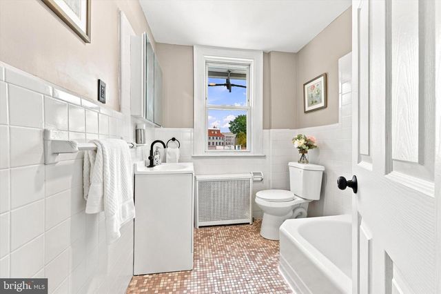 208 MARSHALL AVE, Darby, PA 19023