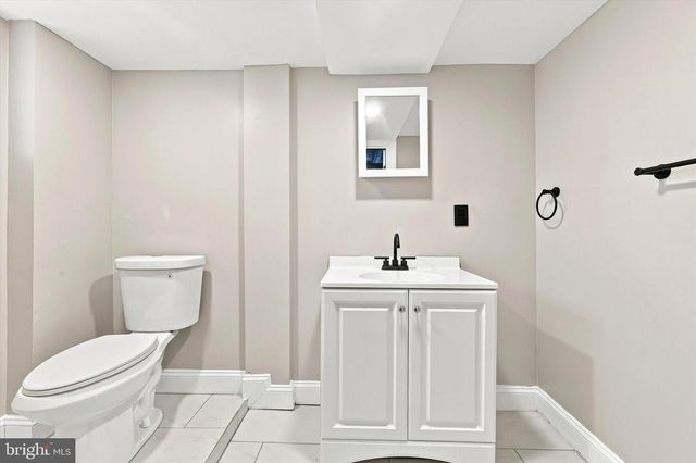 208 MARSHALL AVE, Darby, PA 19023