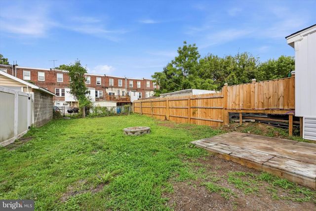 208 MARSHALL AVE, Darby, PA 19023