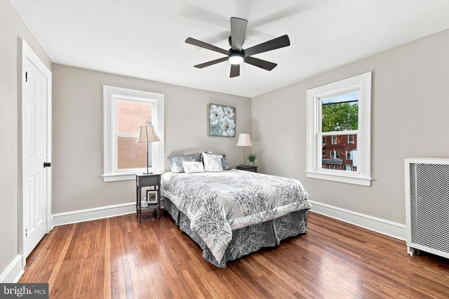 208 MARSHALL AVE, Darby, PA 19023