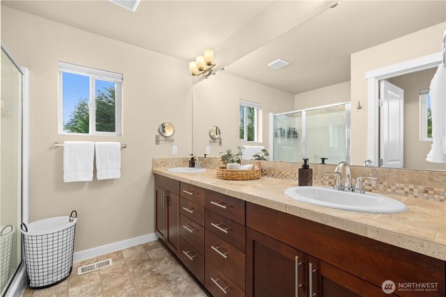 2302 63rd Street SE, Auburn, WA 98092