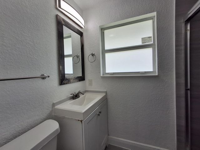 1624 NE 25th Street 1624, Wilton Manors, FL 33305