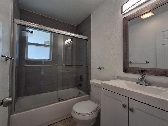 1624 NE 25th Street 1624, Wilton Manors, FL 33305