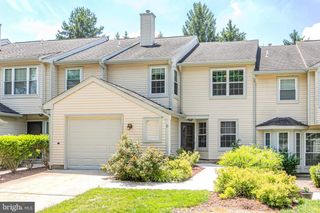 19 TOWPATH CT, Princeton, NJ 08540