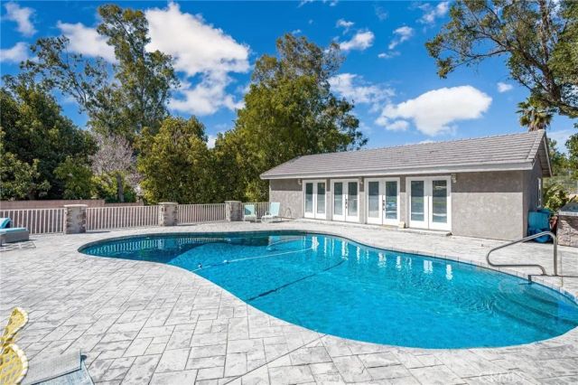 7455 Jola B, Riverside, CA 92506