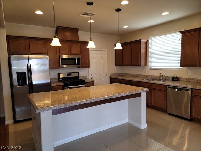 318 GLACIER MEADOW Road, Las Vegas, NV 89148