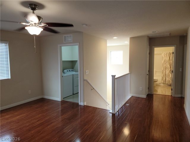 318 GLACIER MEADOW Road, Las Vegas, NV 89148