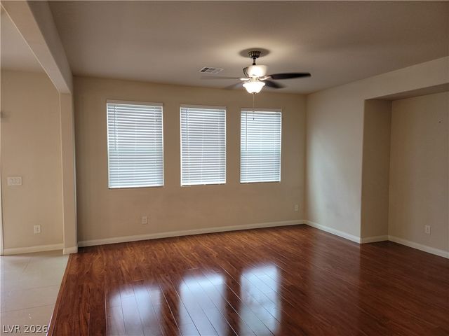 318 GLACIER MEADOW Road, Las Vegas, NV 89148