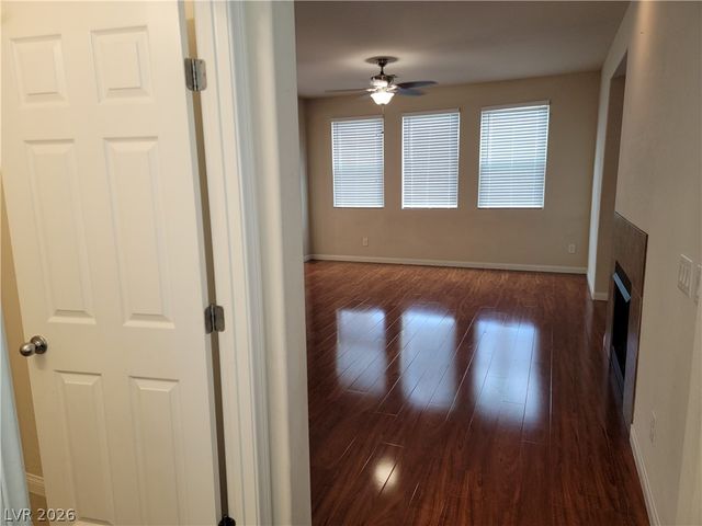 318 GLACIER MEADOW Road, Las Vegas, NV 89148