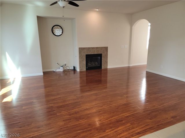 318 GLACIER MEADOW Road, Las Vegas, NV 89148