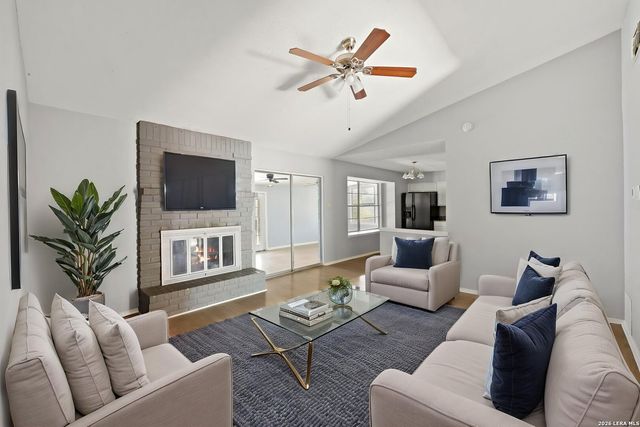 5017 Cherry Tree, Schertz, TX 78108