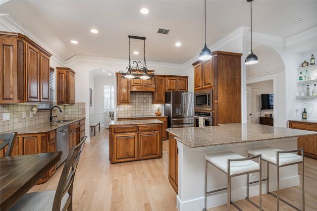 4920 Ridge Circle, Benbrook, TX 76126