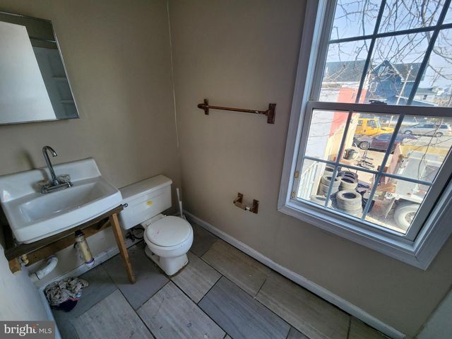 2506 WASHINGTON BLVD, Baltimore, MD 21230